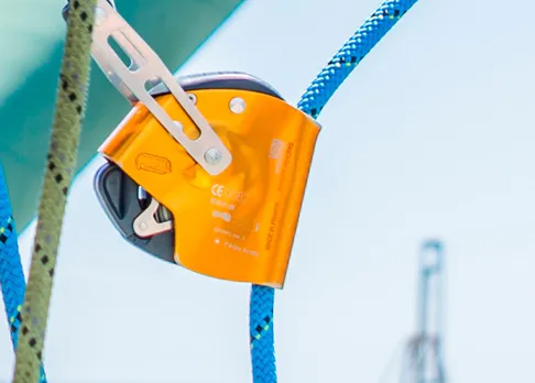 petzl_zachycovace_padu