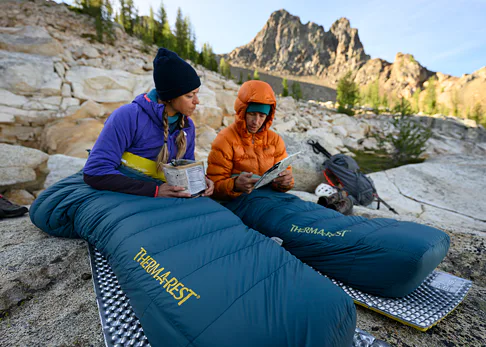 Obrázok Spací pytle a deky